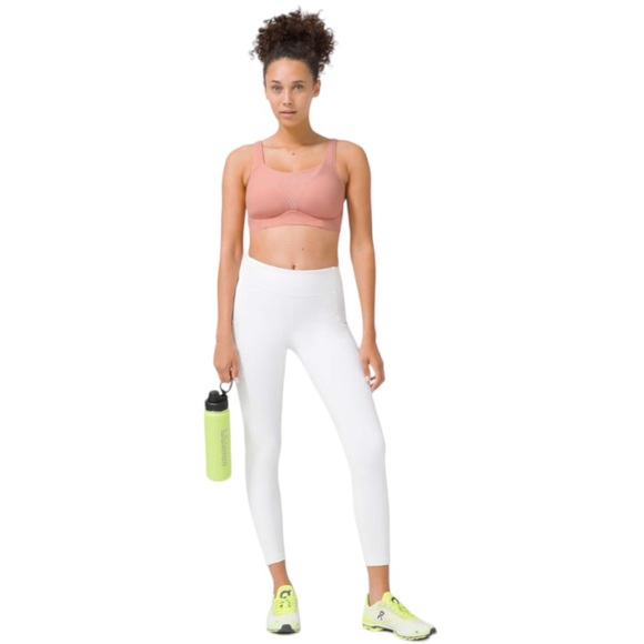 NWOT LULULEMON Run Times High Support Pink Pastel Sports Bra Size 34E / 32DD - Picture 13 of 15